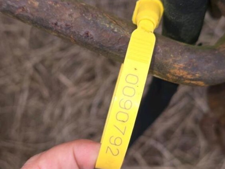 700-gallon-fuel-tank-mounted-on-army-tag-trailer-image-7