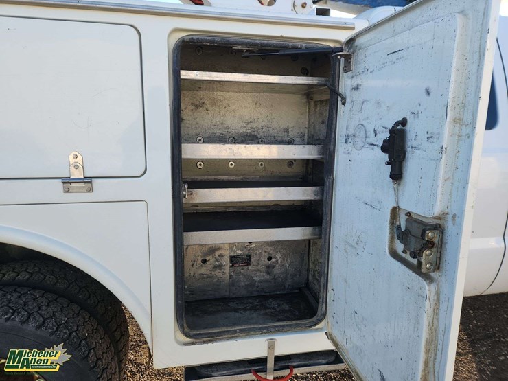 2012-ford-f550-image-39