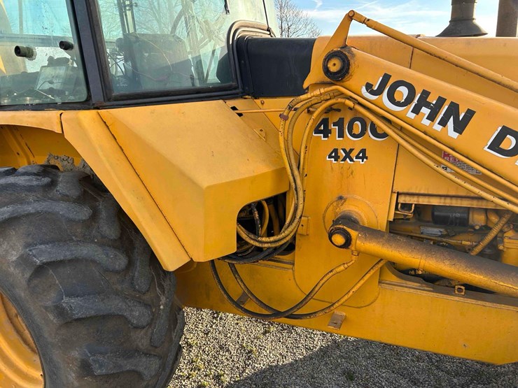 deere-410c-image-40