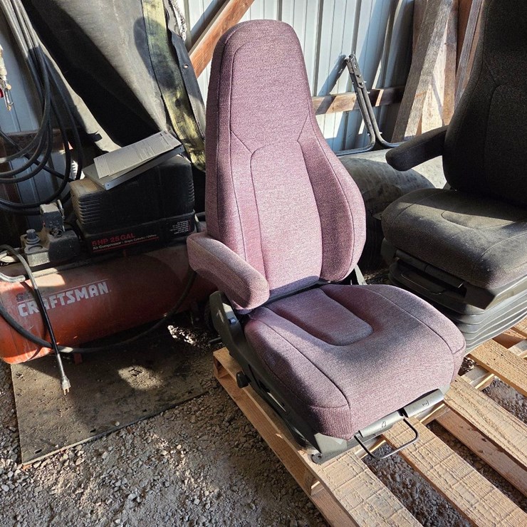 semi driver seat, like new