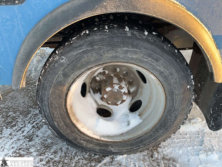 2012-ford-f450-image-32