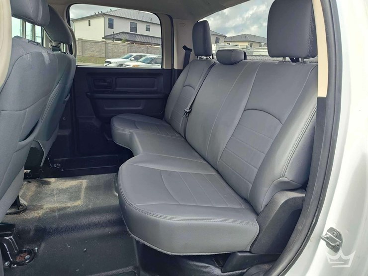 2017-dodge-1500-image-38