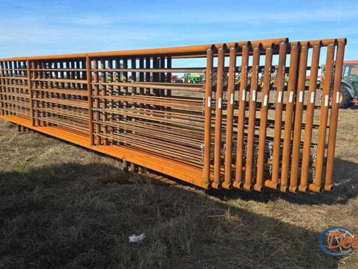 24'x6'-free-standing-metal-fence-panel-image-2