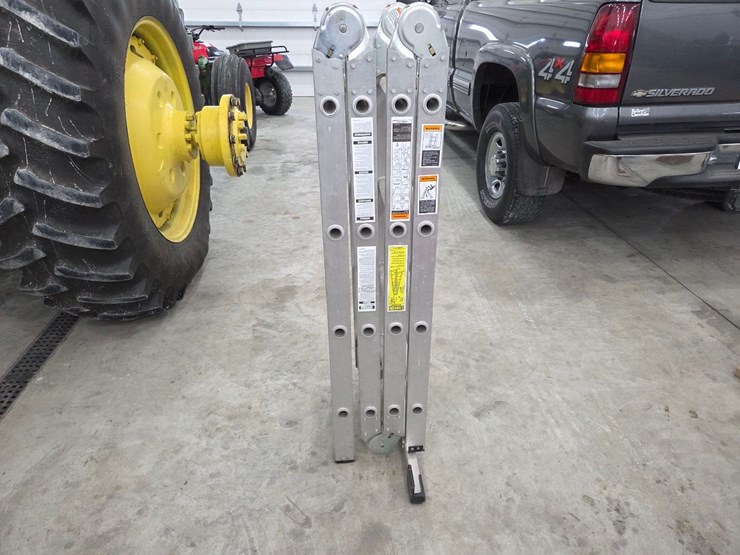 werner-m8-16-multi-position-aluminum-ladder-image-2