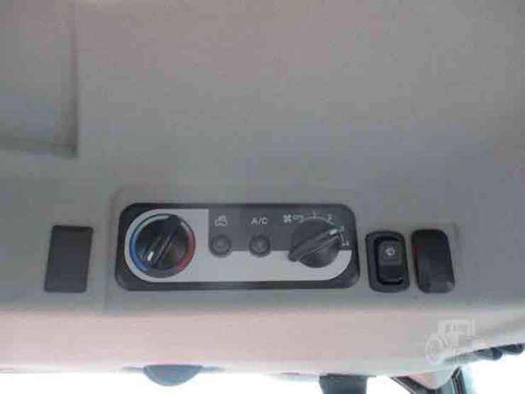 2023-kubota-l4060hstc-image-15