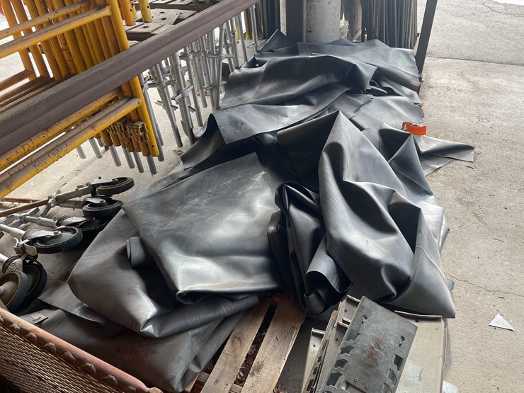 #2795-•-rubber-material-image-4