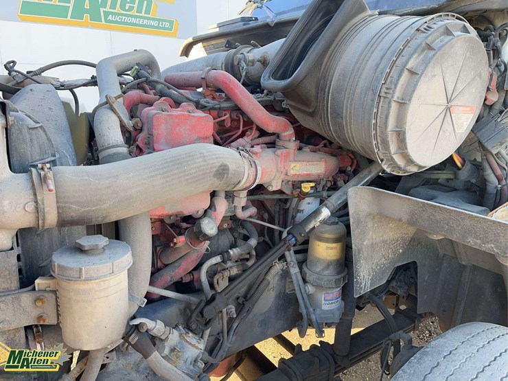 2017-international-prostar-image-24