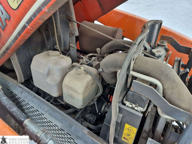 2010-kubota-l5250-d-tractor-image-13