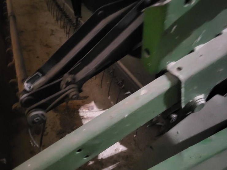 john-deere-4400-image-60