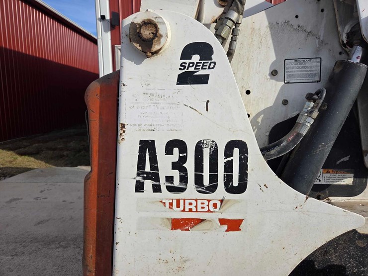 2008-bobcat-a300-image-30