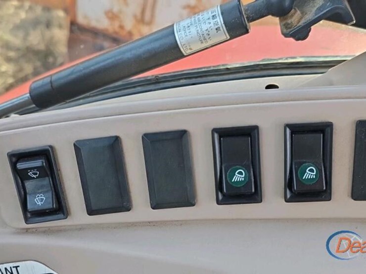 kubota-la1353-image-23