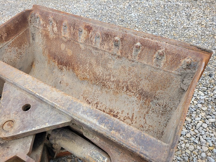 2003-komatsu-pc78us-image-26