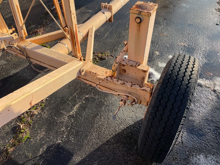 #2251-•-portable-conveyer-lift-image-35