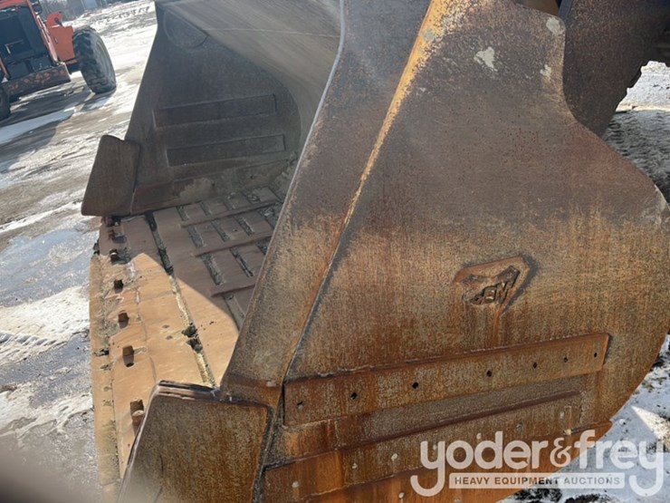 2017-komatsu-wa470-8-image-13