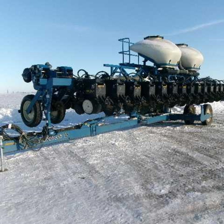 2013 KINZE 3600