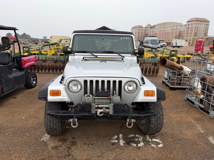 2004-jeep-wrangler-image-8