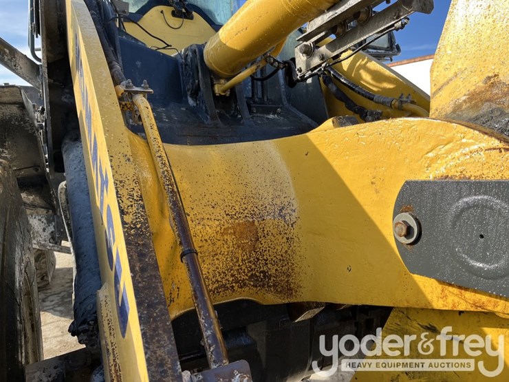 2014-komatsu-wa320-7-image-10