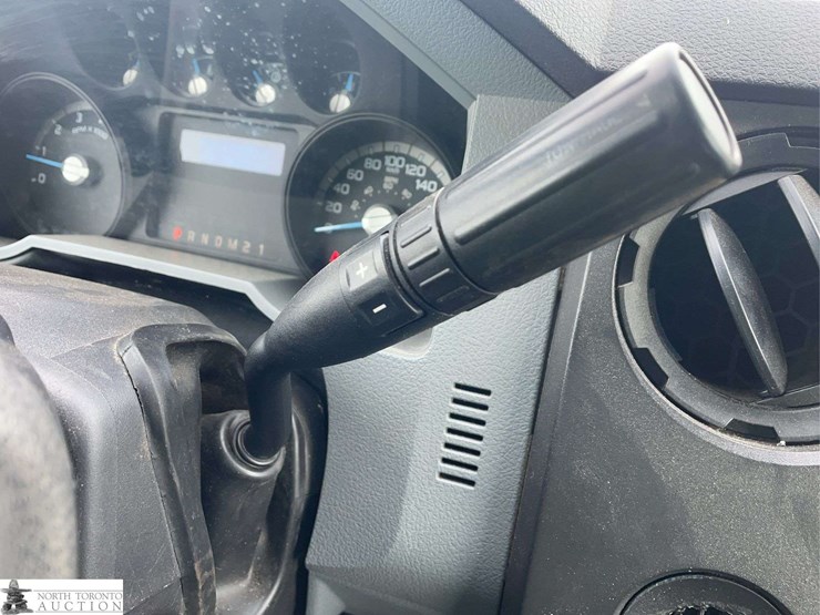 2012-ford-f350-image-17