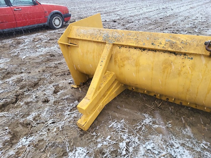 10'-snow-pusher-image-10