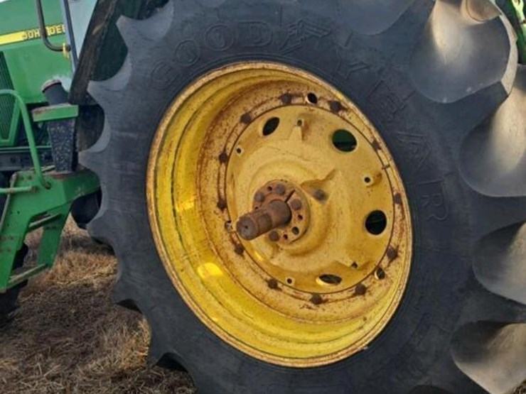 2000-john-deere-7610-image-14