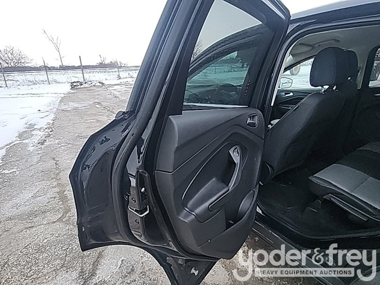 2017-ford-escape-image-27