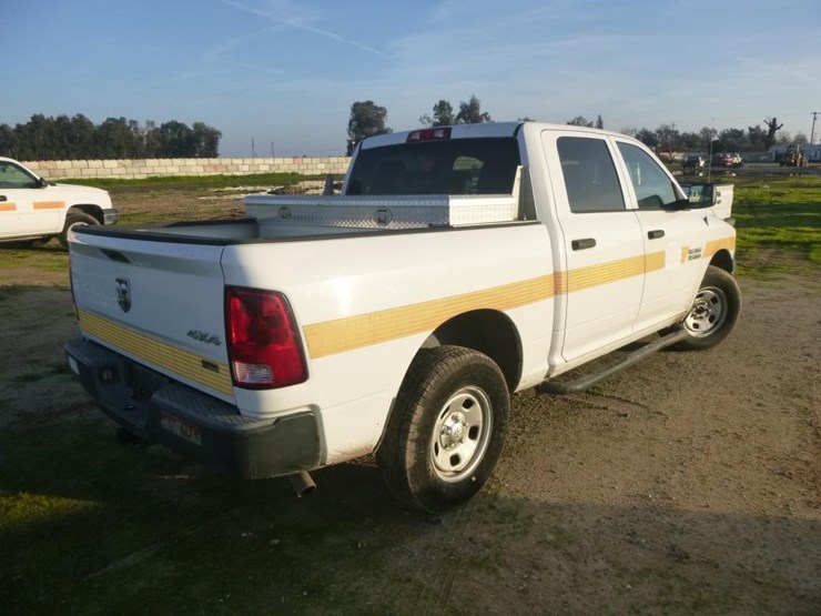 2014-dodge-1500-image-3