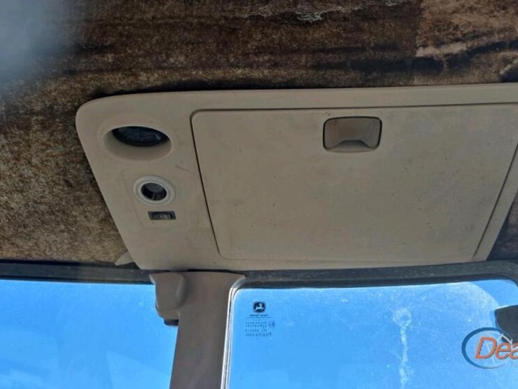 john-deere-7330-image-19