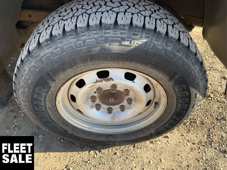 2012-dodge-3500-image-13