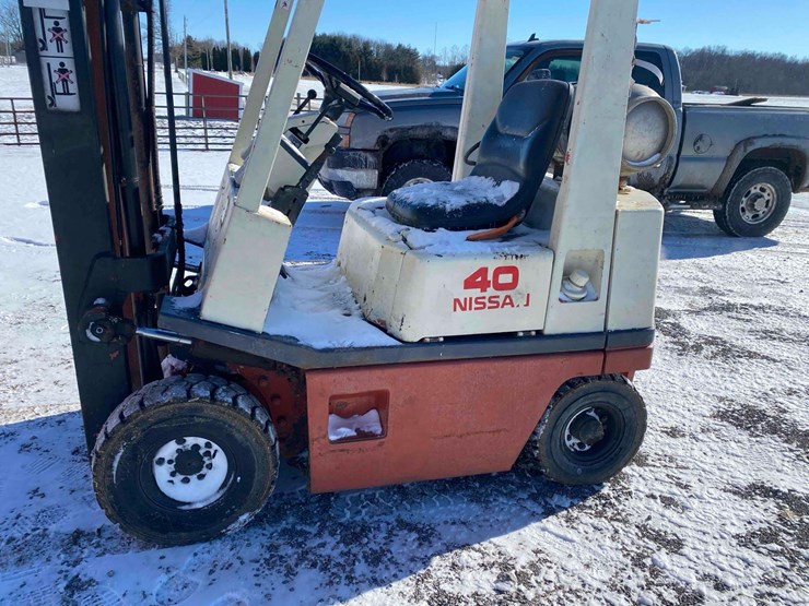 nissan-40-lp-forklift-image-6