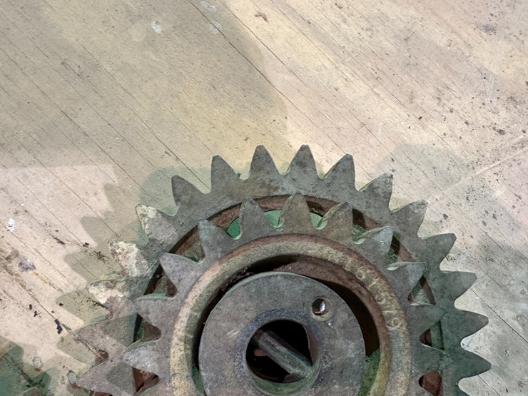 #35629-•-john-deere-455-grain-drill-high-speed-gears-image-2