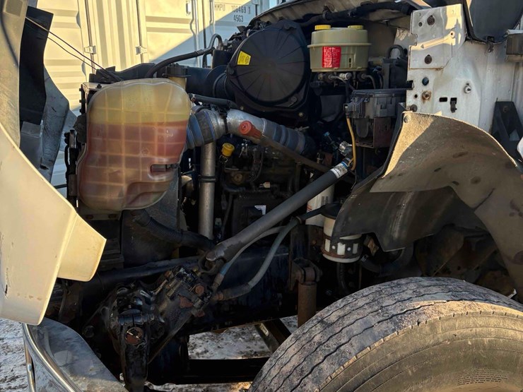 2007-ford-f750-xl-image-11