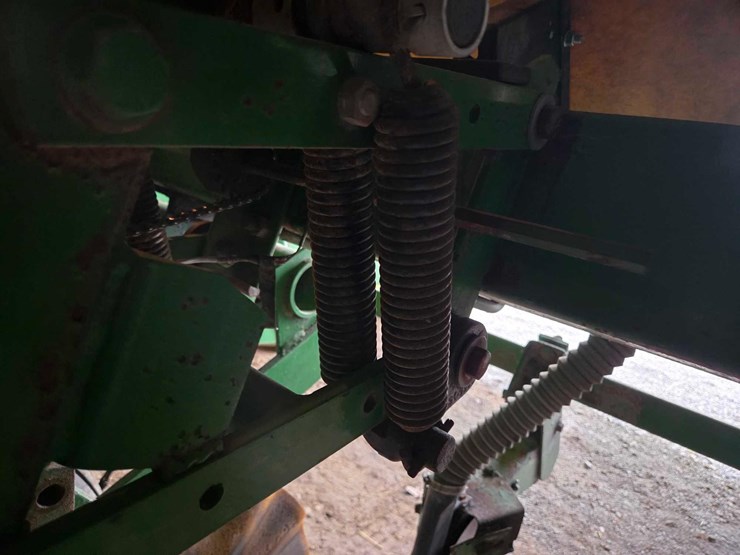 john-deere-7000-image-18