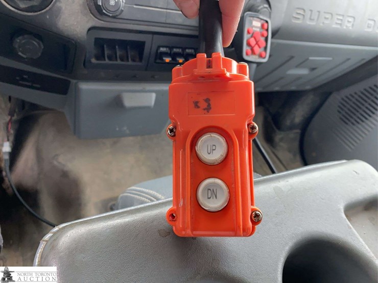 2013-ford-f450-image-38