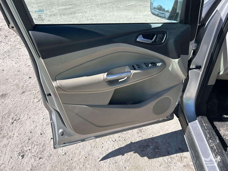 2017-ford-escape-image-7