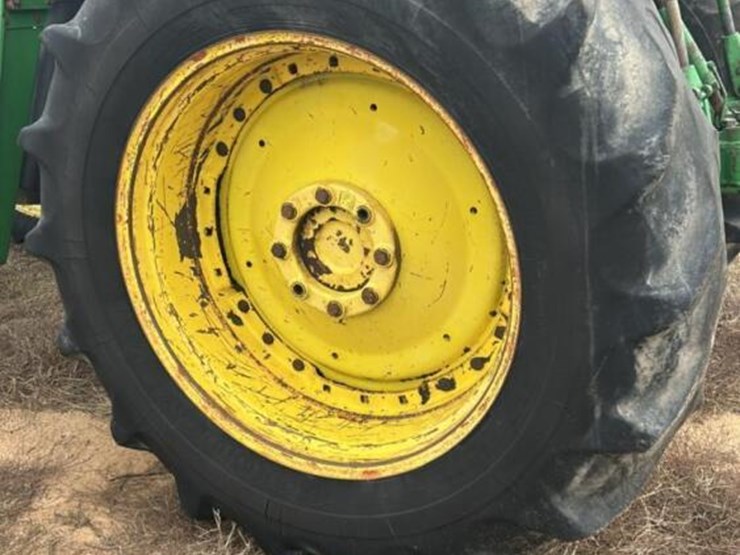 2010-john-deere-7330-image-5