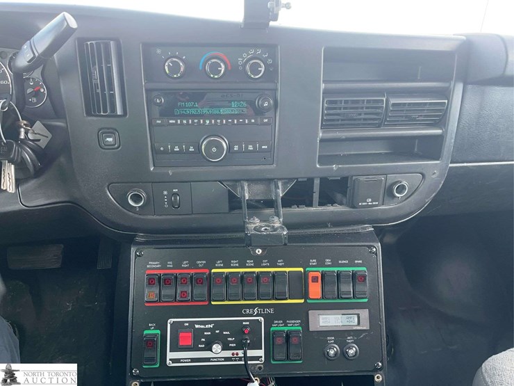 2016-chevrolet-express-s/a-ambulance-image-16