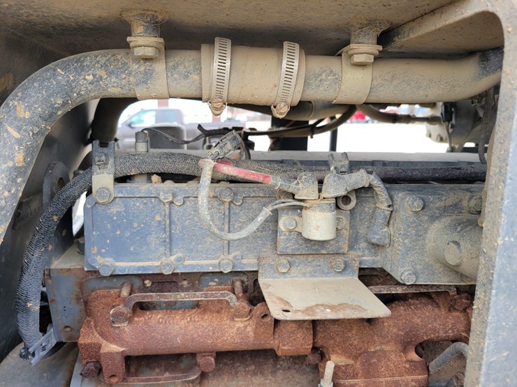 1998-cat-45-track-tractor-image-25