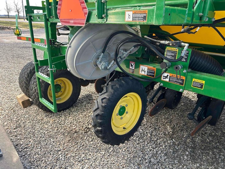 2013-john-deere-1990ccs-image-25