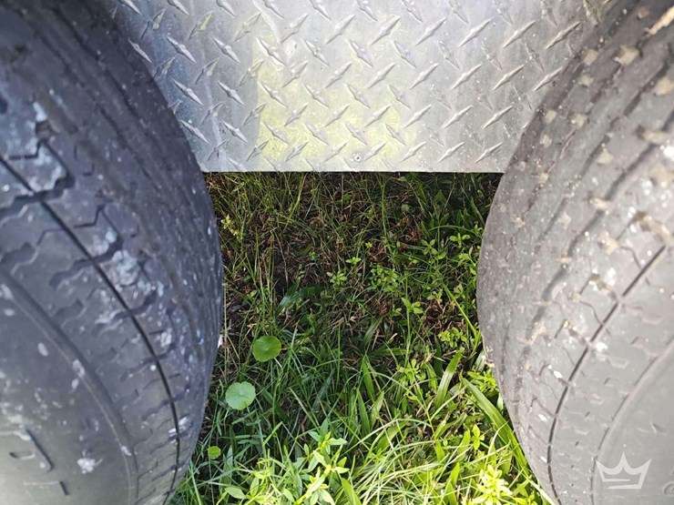 2002-custom-trailer-image-6