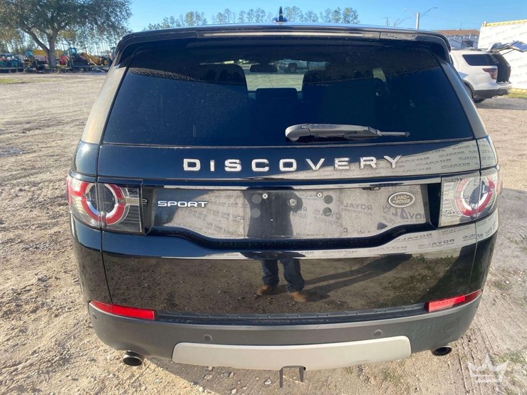 2016-land-rover-discovery-sport-4wd-suv-image-28