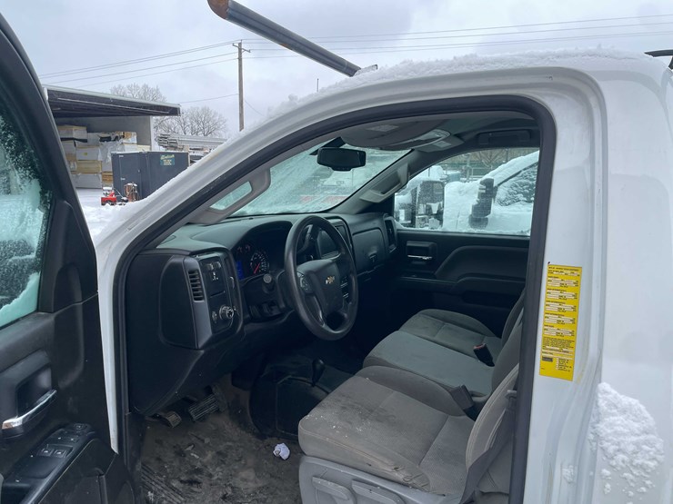 2017-chevrolet-2500-image-44