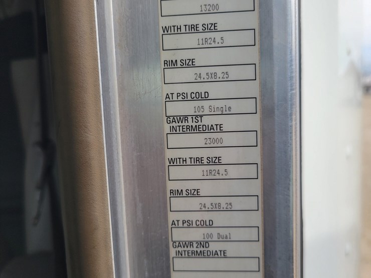 2012-kenworth-w900l-image-50