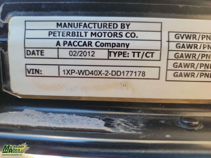 2013-peterbilt-388-image-42