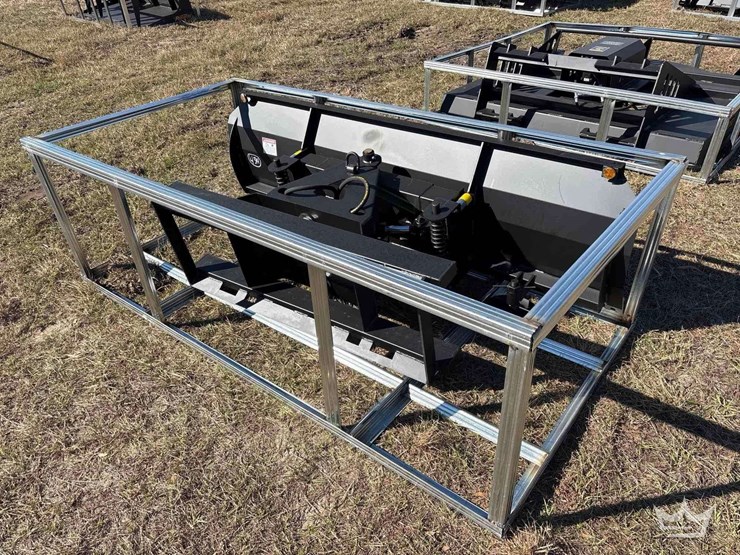 2025-pabreak-6-way-84in.-serrated-hydraulic-dozer-blade-skid-steer-attachment-image-3