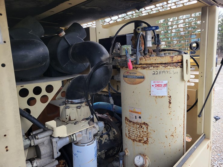 2004-ingersoll-rand-xp375-image-11