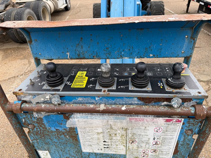 #7801-•-genie-man-lift-z-80/60-image-3