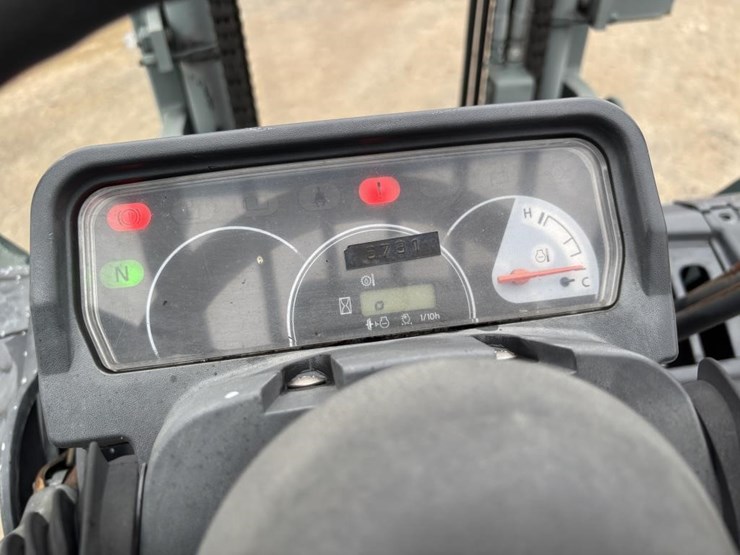 2005-nissan-mcpl02a25lv-image-19