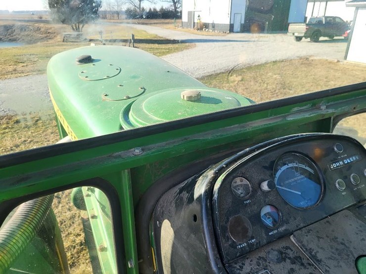 john-deere-7520-image-84