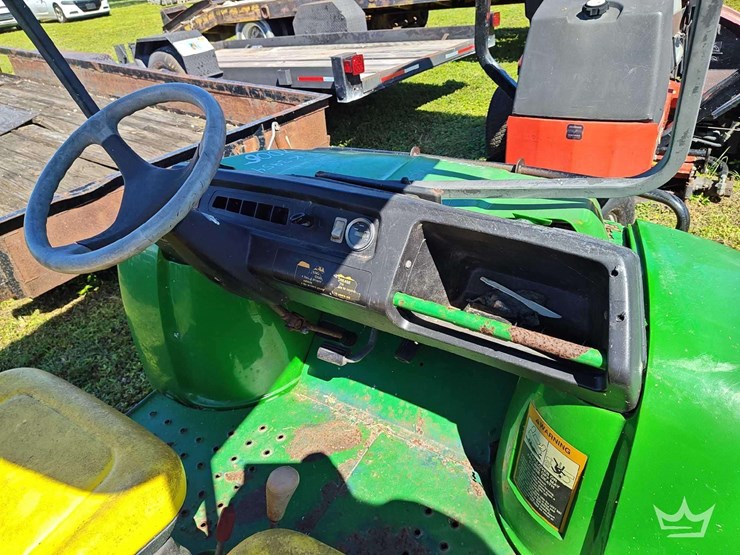 john-deere-gator-image-12
