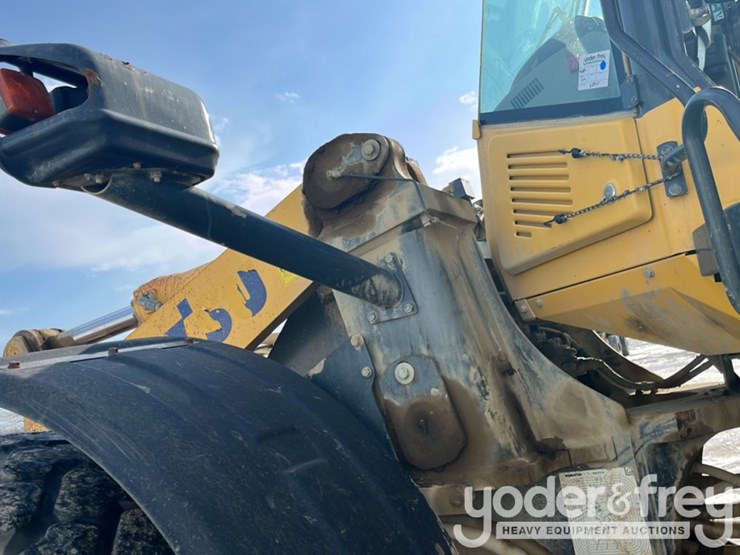 2017-komatsu-wa470-8-image-16